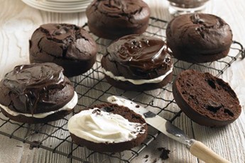 Dark chocolate and parsnip cakes recipe